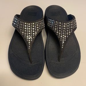 FitFlop “Lulu” Black Jewel Studded Sandals. Sz-7.